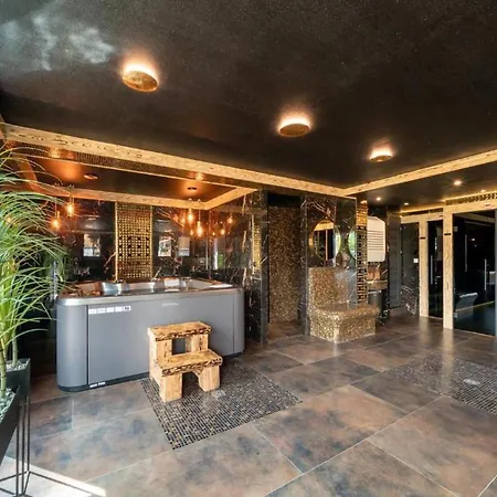 Amazing Apartment In Koscielisko With Sauna 코스실리스코